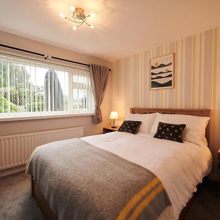 Sea Gem- Beautiful Family Home With Stunning Sea Views & Garden เท็นบี ภายนอก รูปภาพ